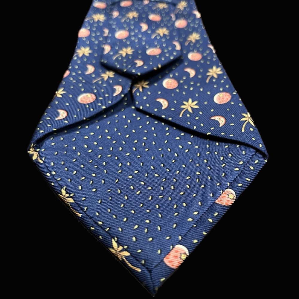 ***SOLD*** HERMES - EUC - Blue Silk Tie with Leaves and Moon Motif. - Picture 8 of 8